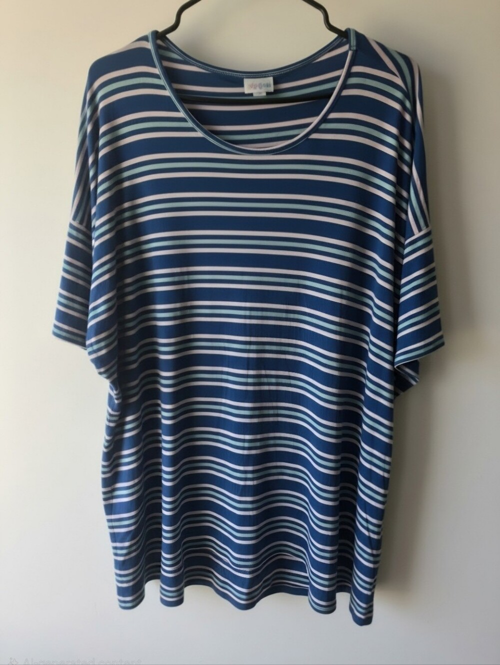 LuLaRoe  Striped Blue Pink Women Knit Short Sleeve Tunic Round Neck Women's 3XL